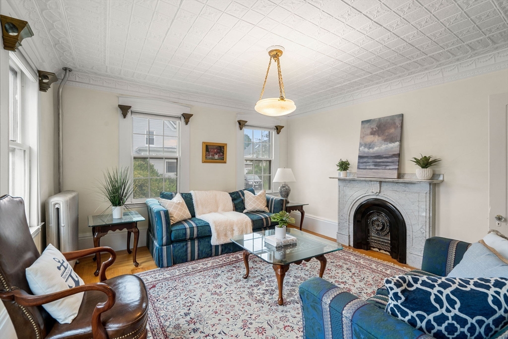 65 Bromfield St