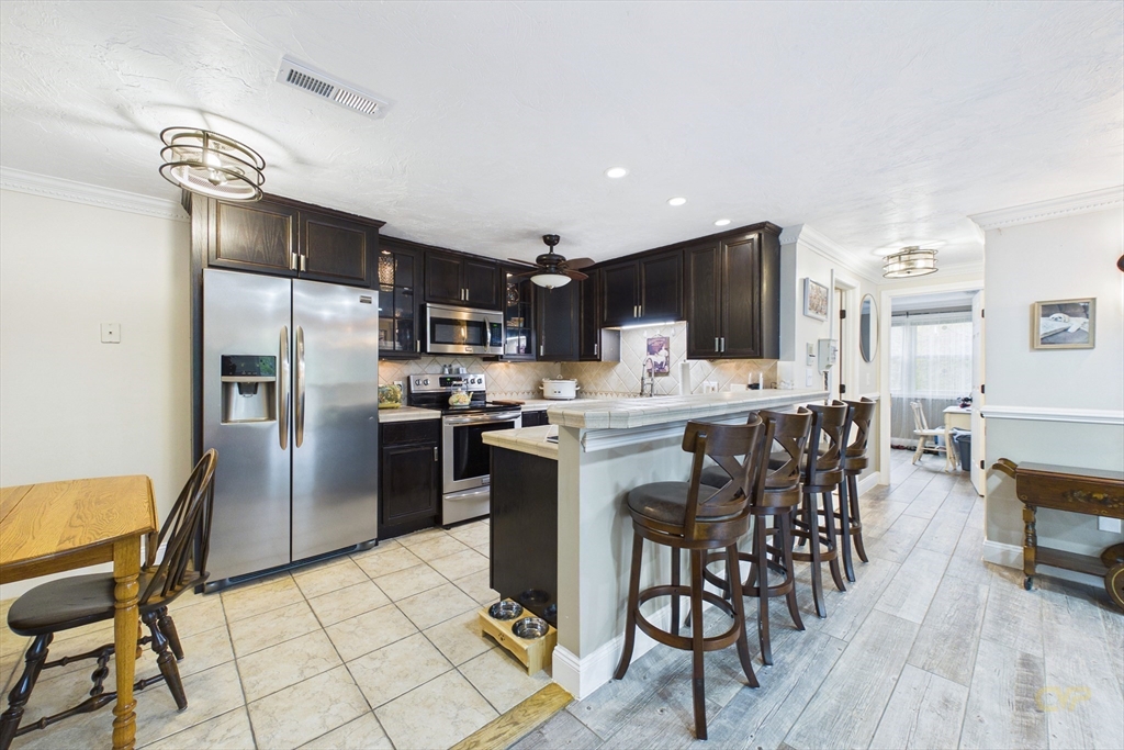 1619 Braley Rd 98