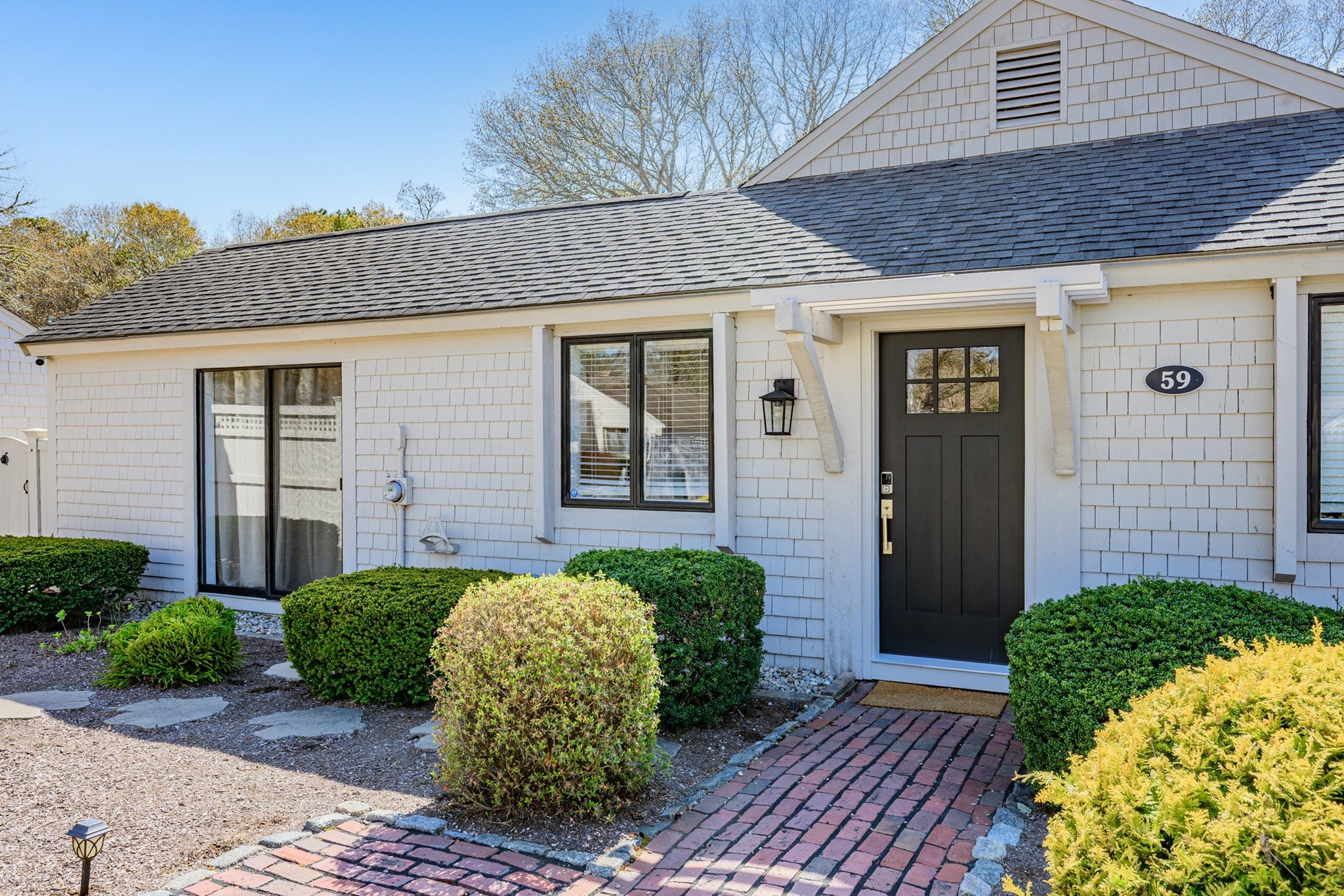 59 Mashie Cir, Mashpee, MA Photo #2