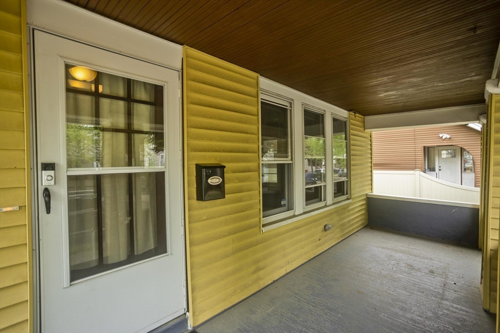 80 Rochelle St