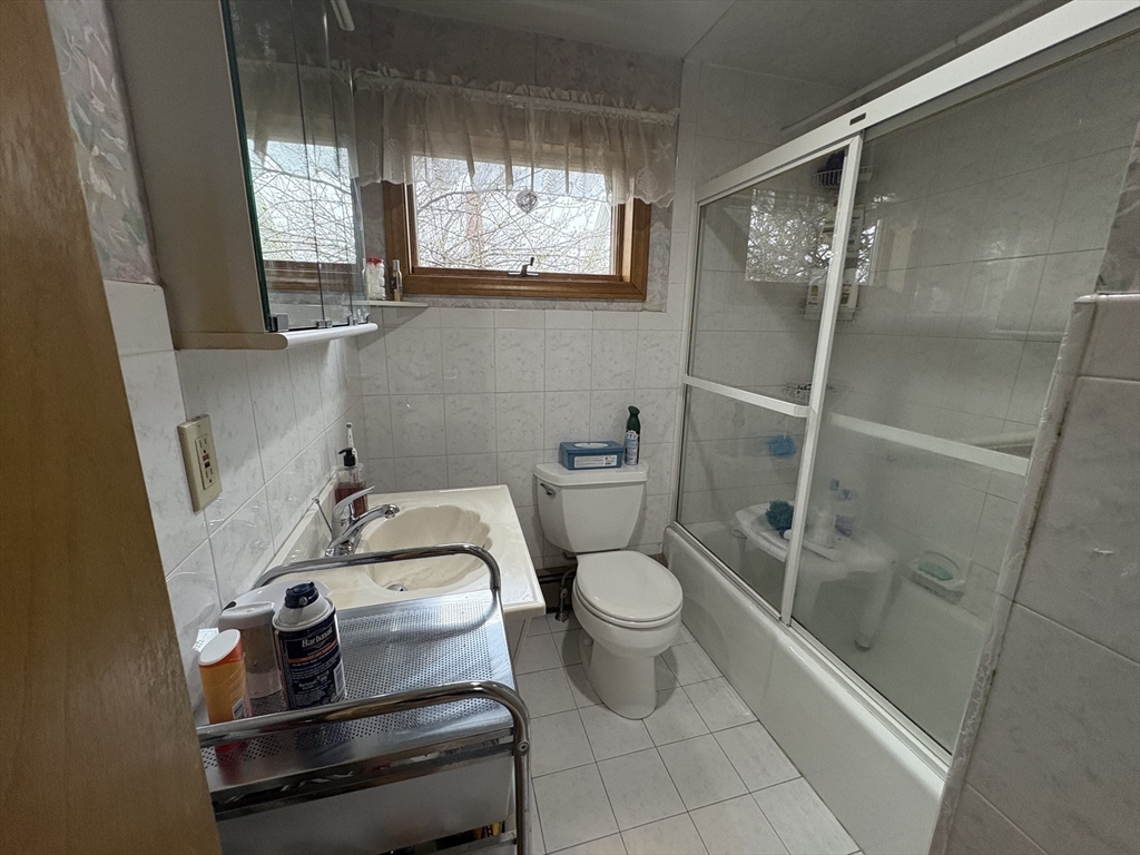 737 Somerville Ave