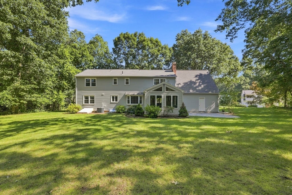 76 Mohawk Dr