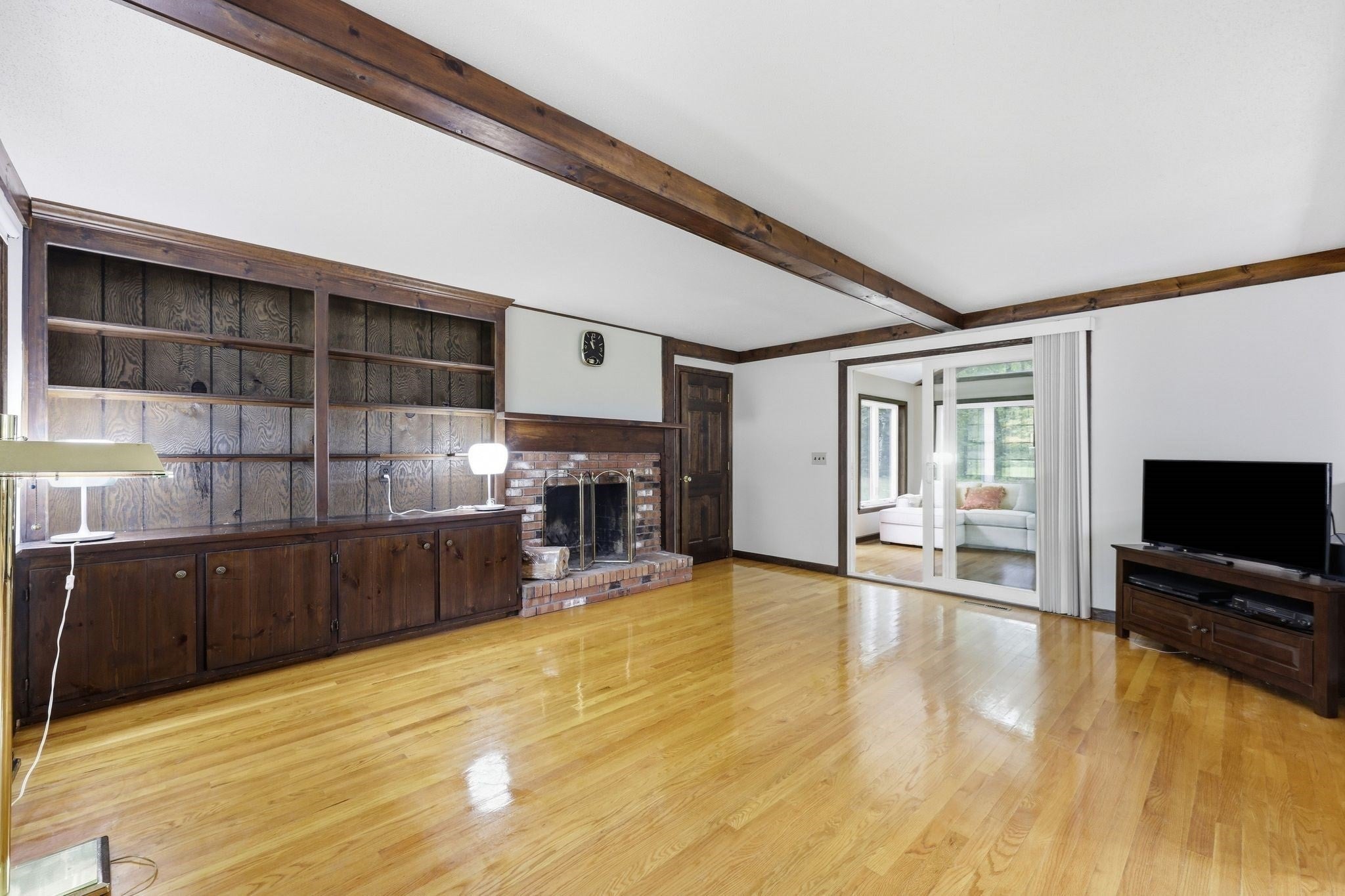 76 Mohawk Dr, Longmeadow, MA Photo #13