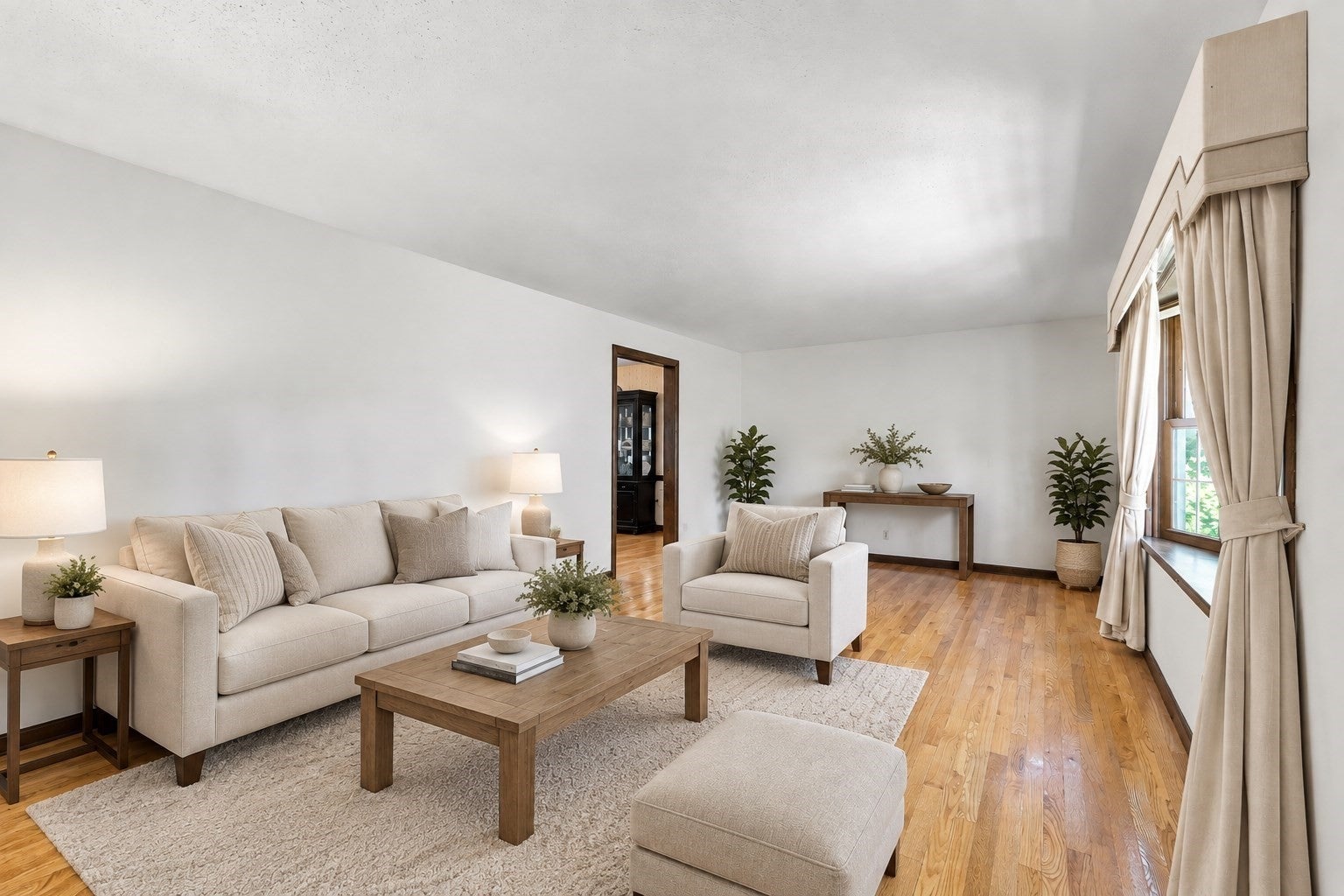 76 Mohawk Dr, Longmeadow, MA Photo #5