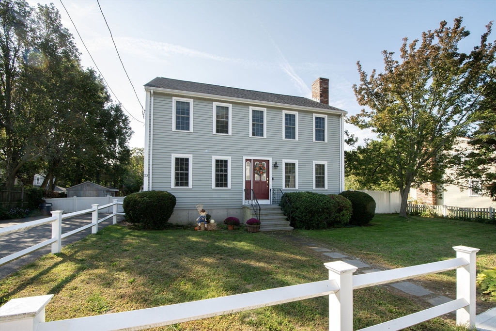 23 Charles St