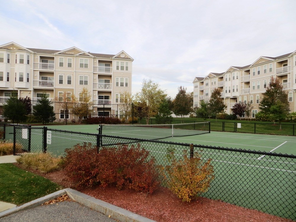 Waltham, Massachusetts 02452, United States, 2 Bedrooms Bedrooms, ,2 BathroomsBathrooms,Residential,Active,166741