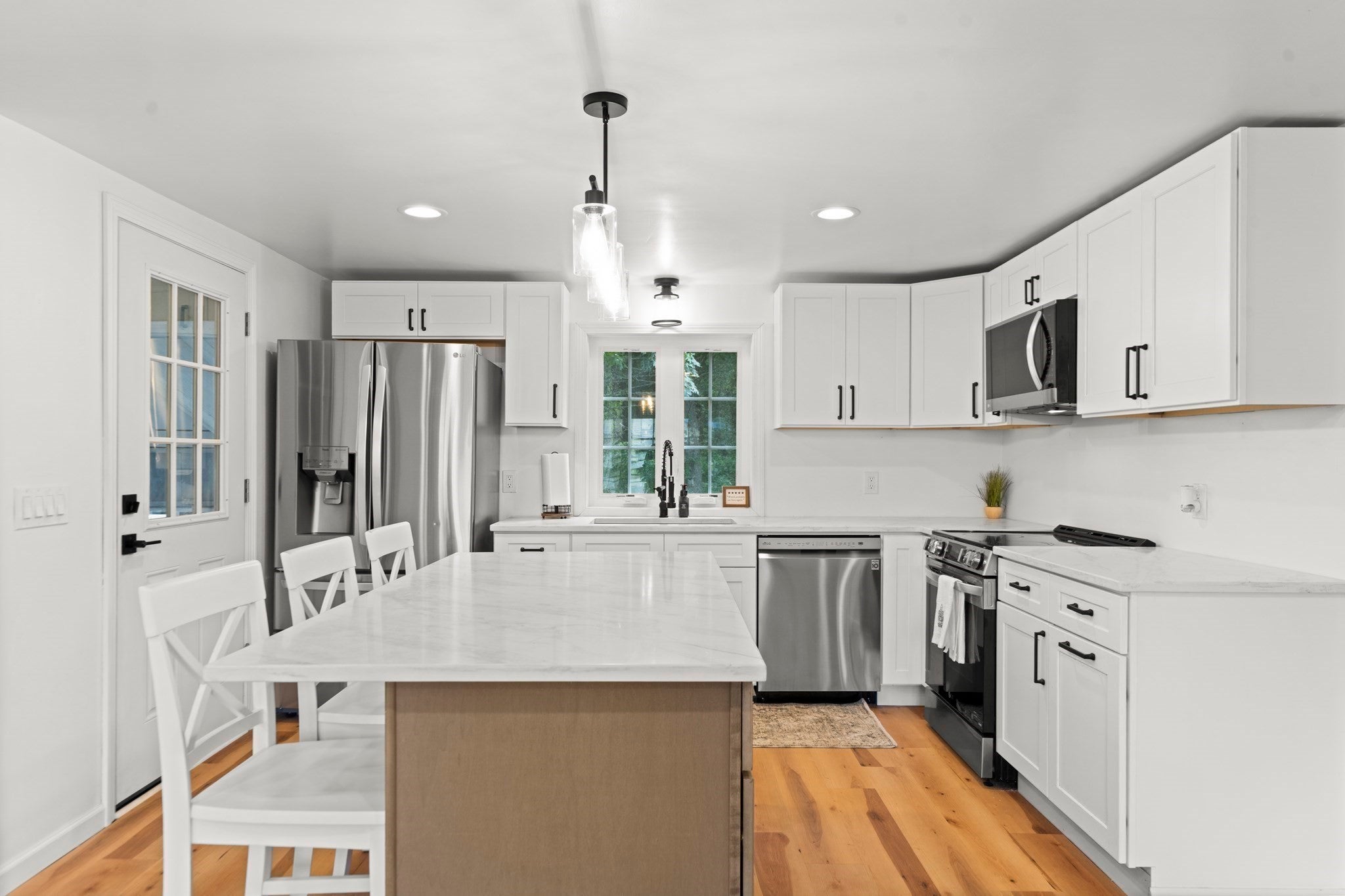 11 Fernwood Rd, Southwick, MA Photo #3