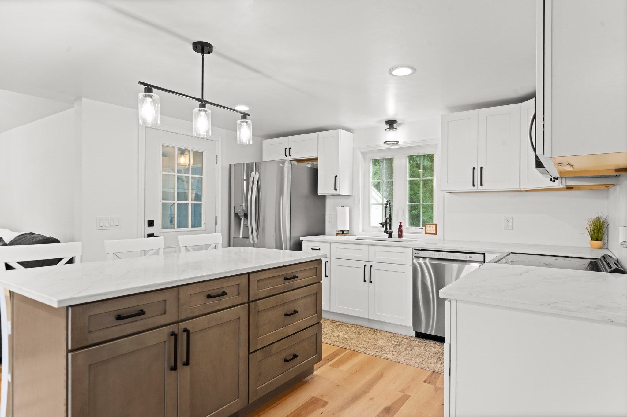 11 Fernwood Rd, Southwick, MA Photo #4