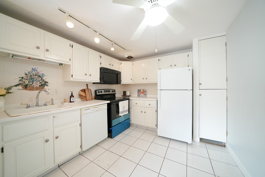 260 Tremont St 13