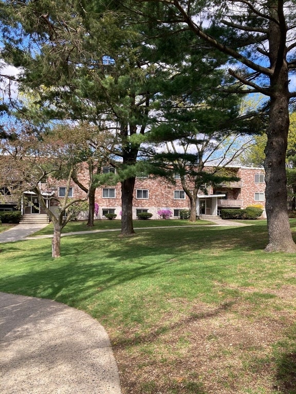 20 Jacqueline Road #F, Waltham, MA, 20 Jacqueline Road #F, Waltham, MA Photo #1