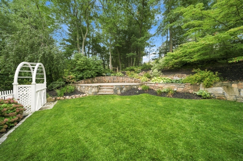 38 Cabral Dr, Middleton, MA, 38 Cabral Dr, Middleton, MA Photo #4