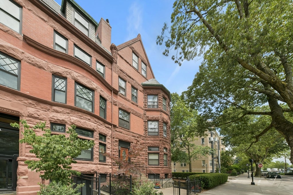 1774 Beacon St #6, Brookline, MA, 1774 Beacon St #6, Brookline, MA Photo #18