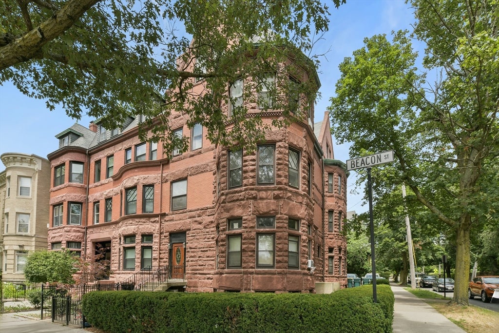 1774 Beacon St #6, Brookline, MA, 1774 Beacon St #6, Brookline, MA Photo #17