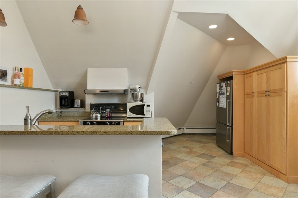 1774 Beacon St #6, Brookline, MA, 1774 Beacon St #6, Brookline, MA Photo #7