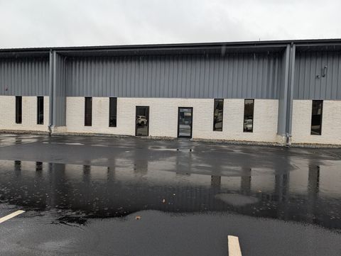 237 River Rd B Uxbridge MA 01569