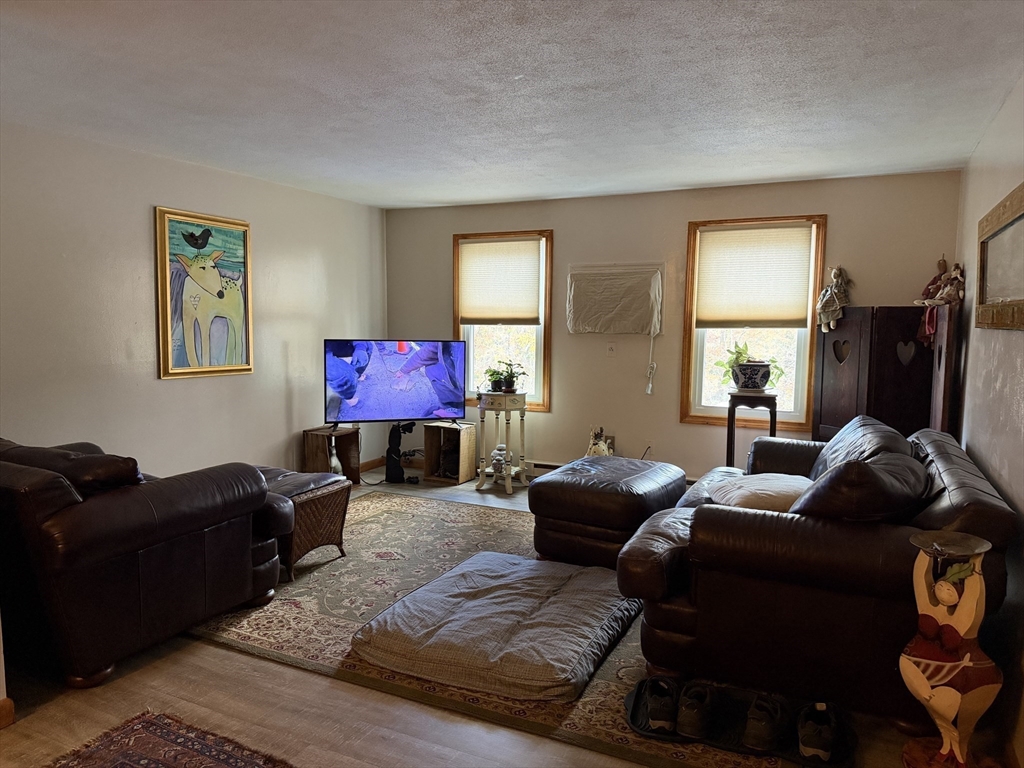 325 Ashland Avenue 10