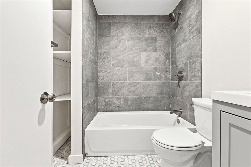 1-B Lorenzo St, Boston, MA, 1-B Lorenzo St, Boston, MA Photo #19