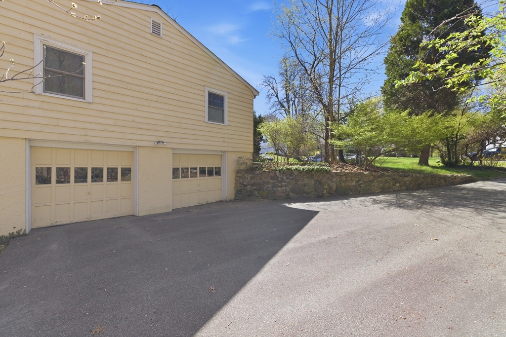 18 Wyman Road, Lexington, MA Photo #7