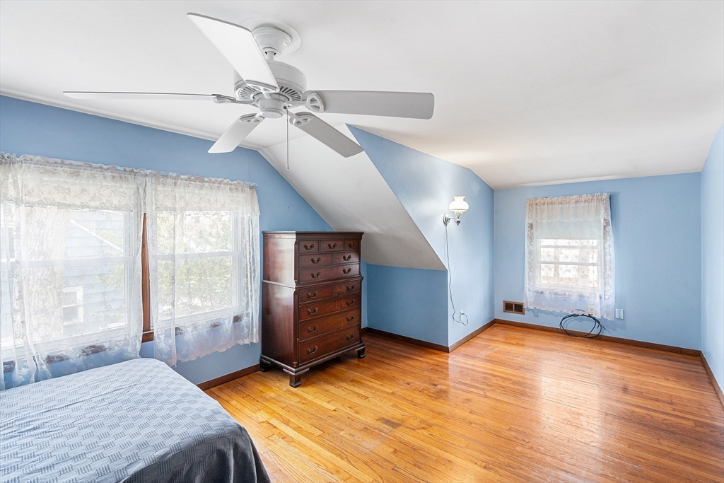 148 Hadley St, Springfield, MA Photo #21