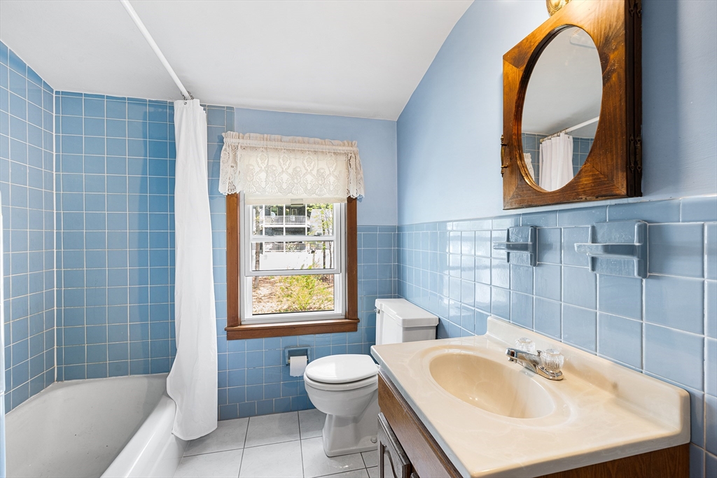 148 Hadley St, Springfield, MA Photo #19