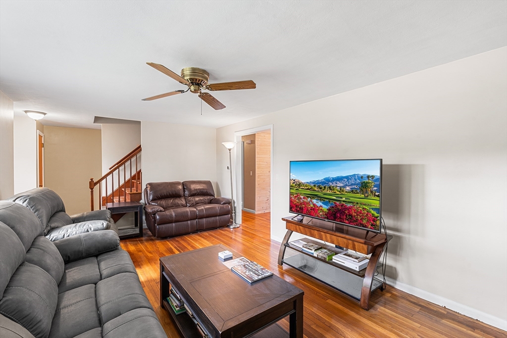 148 Hadley St, Springfield, MA Photo #11
