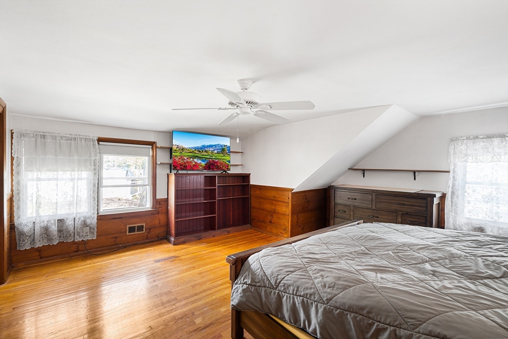 148 Hadley St, Springfield, MA Photo #17