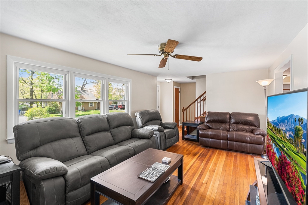 148 Hadley St, Springfield, MA Photo #10