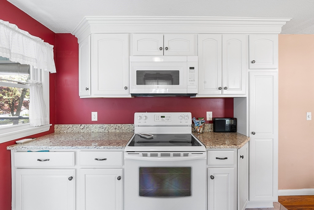 148 Hadley St, Springfield, MA Photo #3