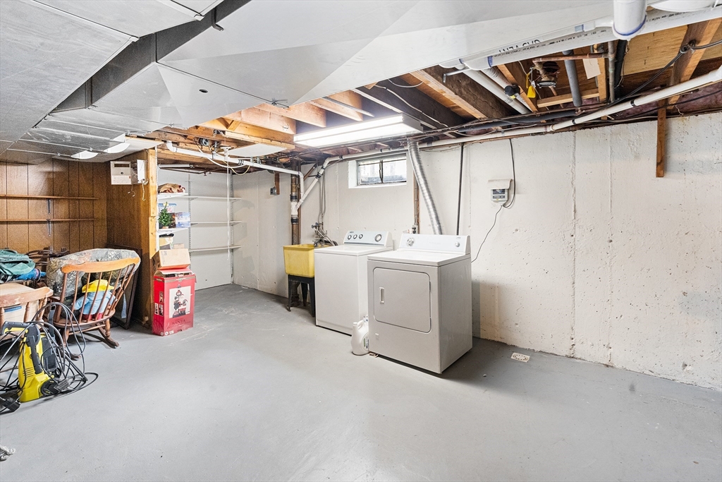148 Hadley St, Springfield, MA Photo #27