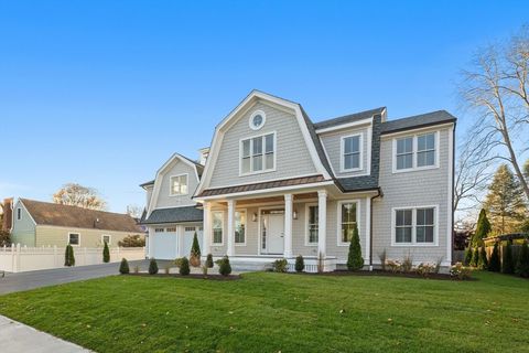 26 Beacon Ave Newburyport MA 01950