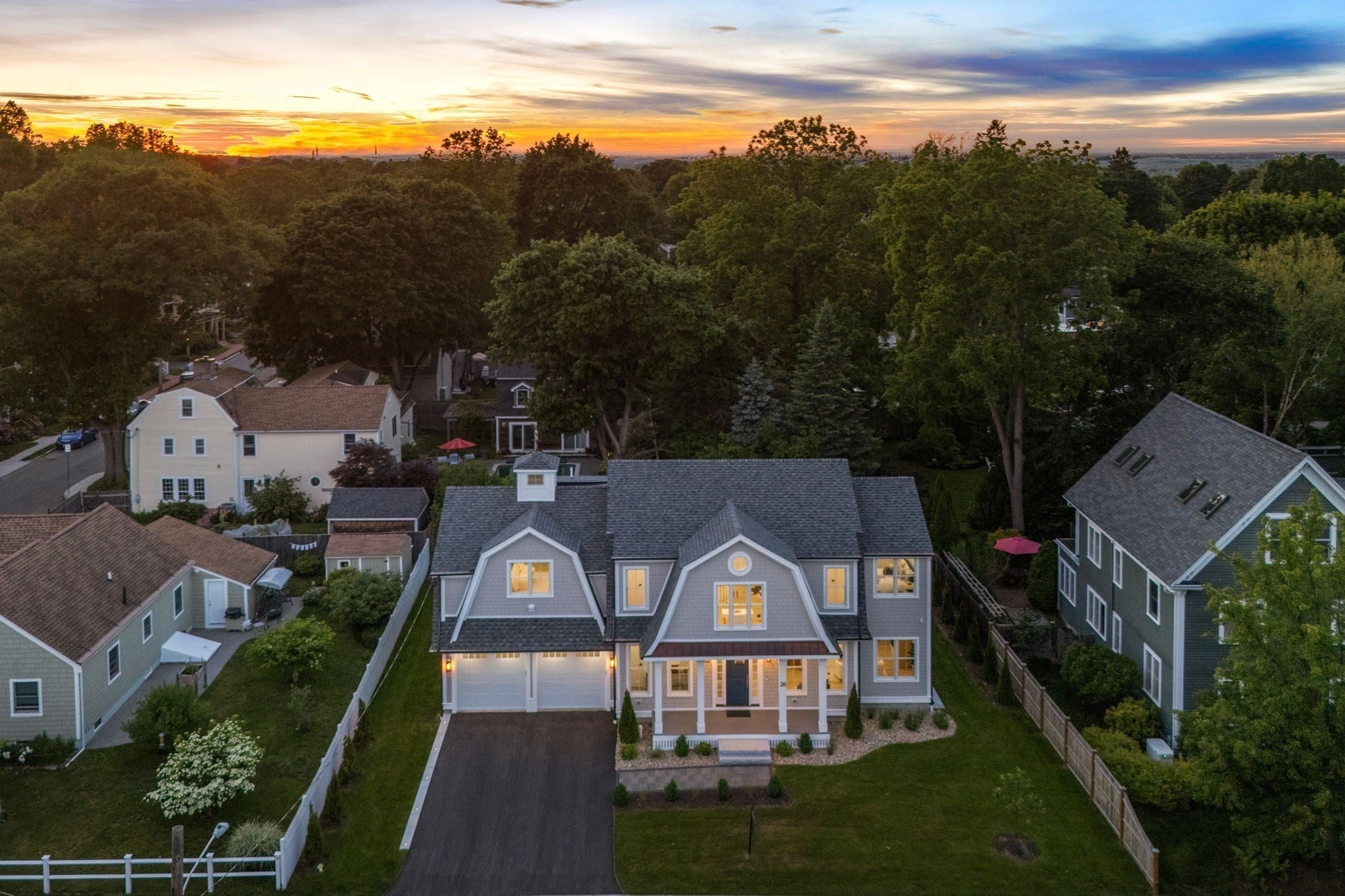 26 Beacon Ave