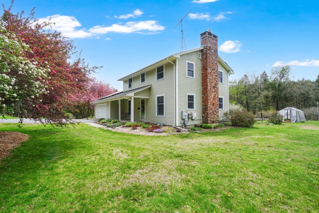79 S Schoolhouse Rd, Leyden, MA Photo #4