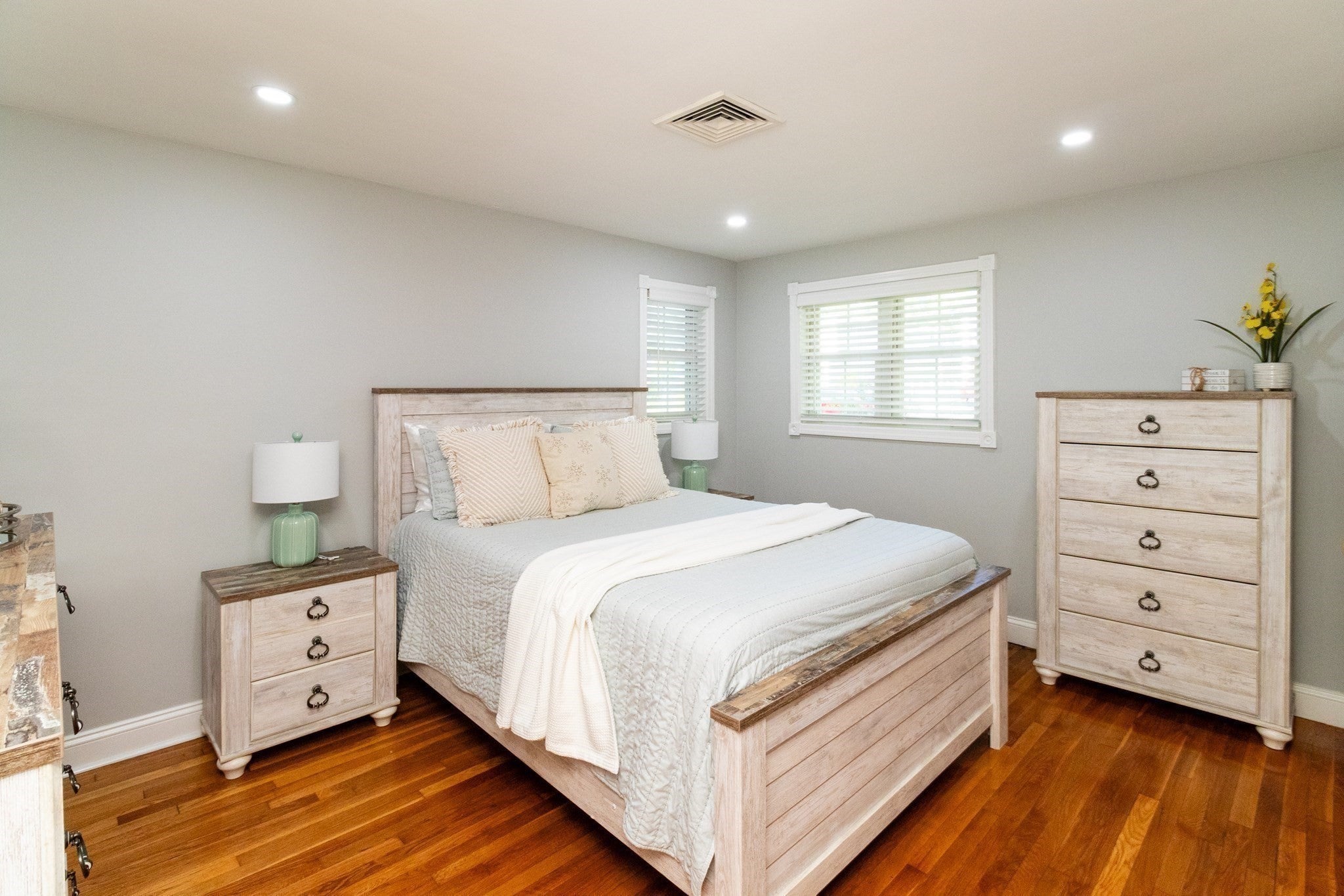 933 Washington St, Easton, MA, 933 Washington St, Easton, MA Photo #15