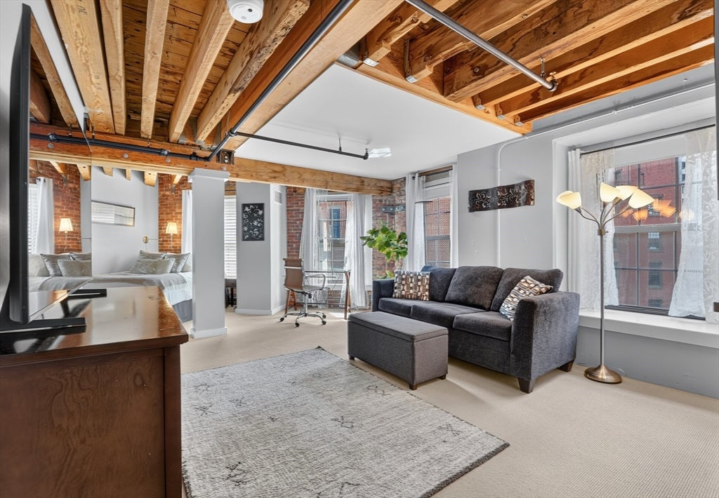 99-105 Broad St 6G