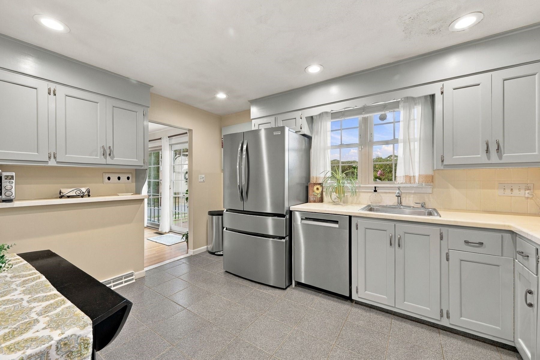 709 Humphrey St, Swampscott, MA, 709 Humphrey St, Swampscott, MA Photo #13