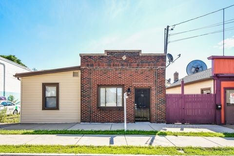 Photo of 75 Elm ST, Watertown, MA 02472 (MLS # 73514465)