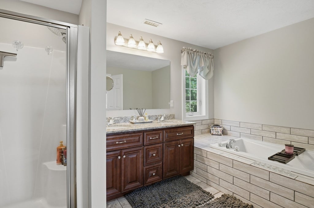 176 Southold Road, Auburn, MA Photo #17