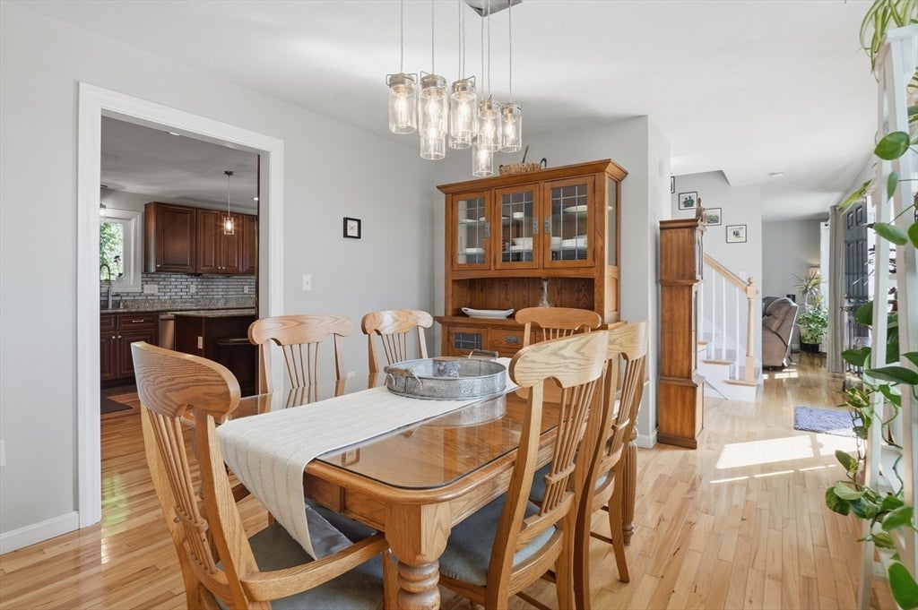 176 Southold Road, Auburn, MA Photo #11