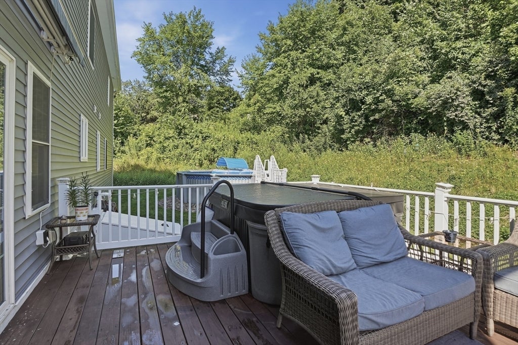 176 Southold Road, Auburn, MA Photo #31