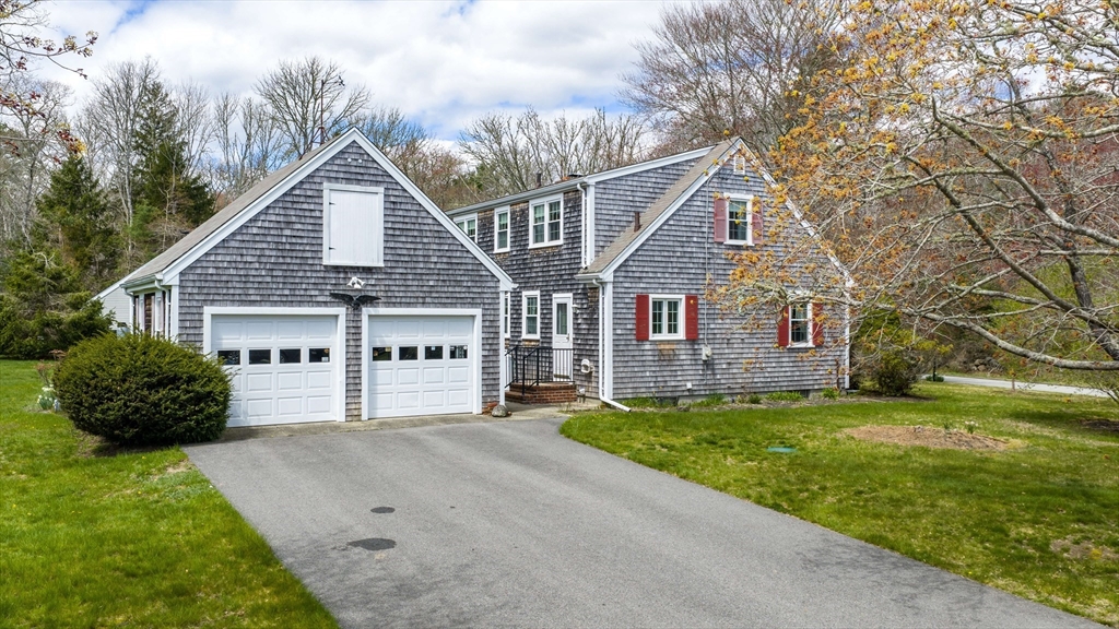 10 Old Mattapoisett Neck Rd