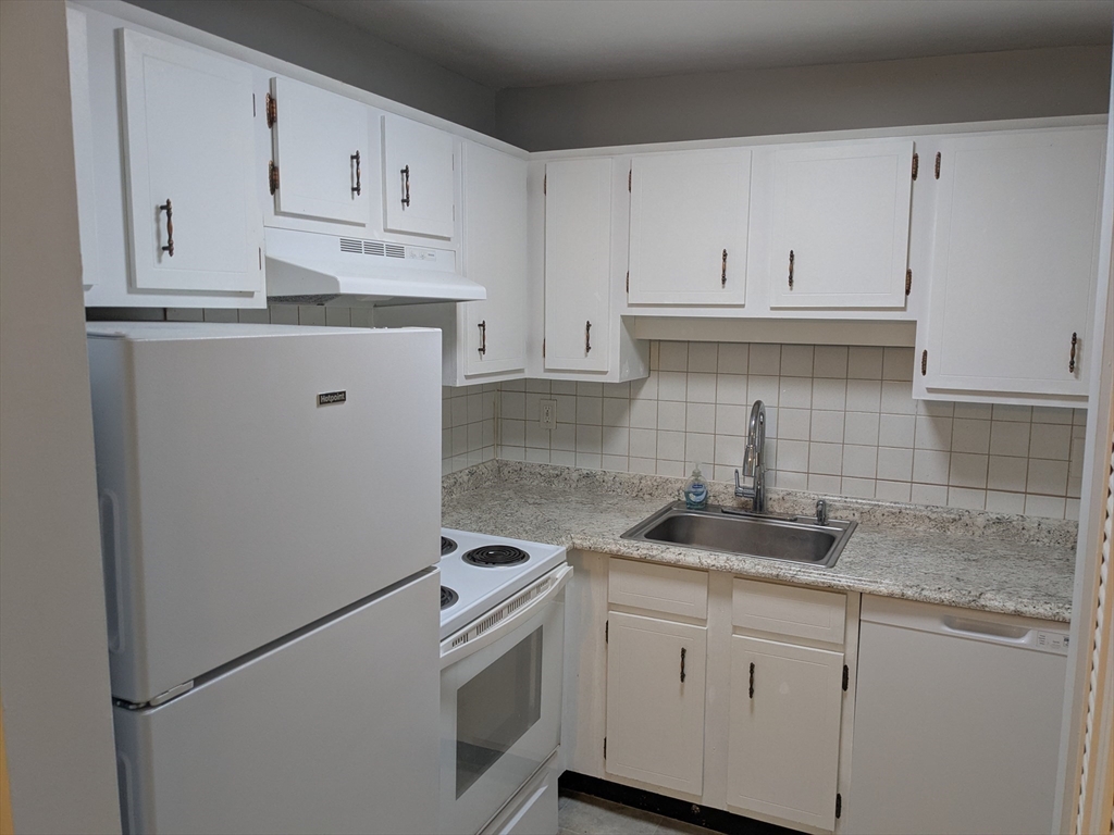 135 E Main K12
