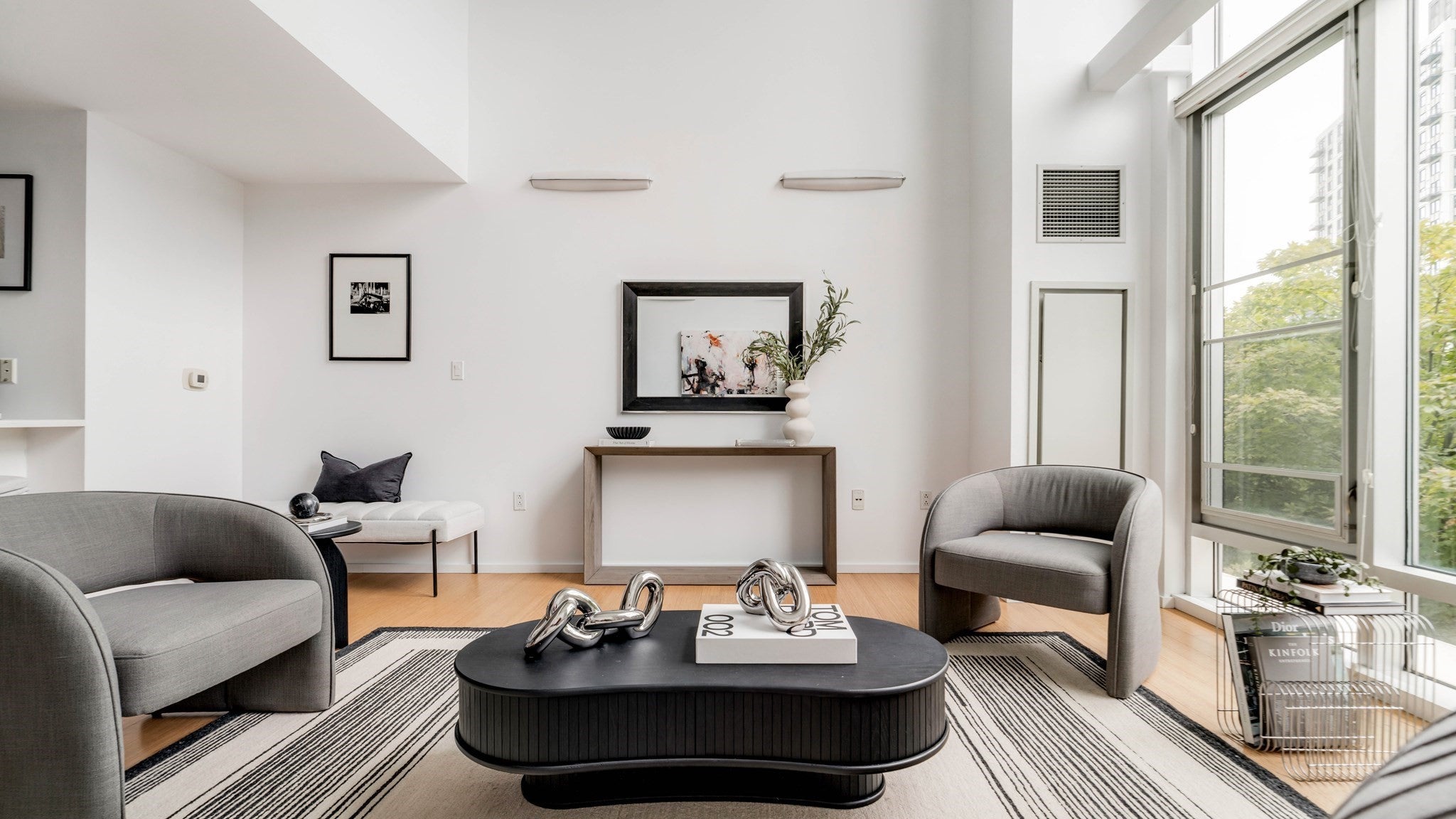 1 Earhart St 316