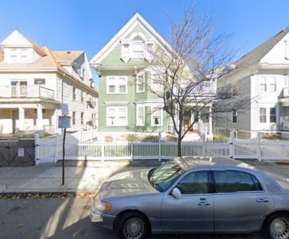 27 Willis Street #1, Boston, MA Photo #4