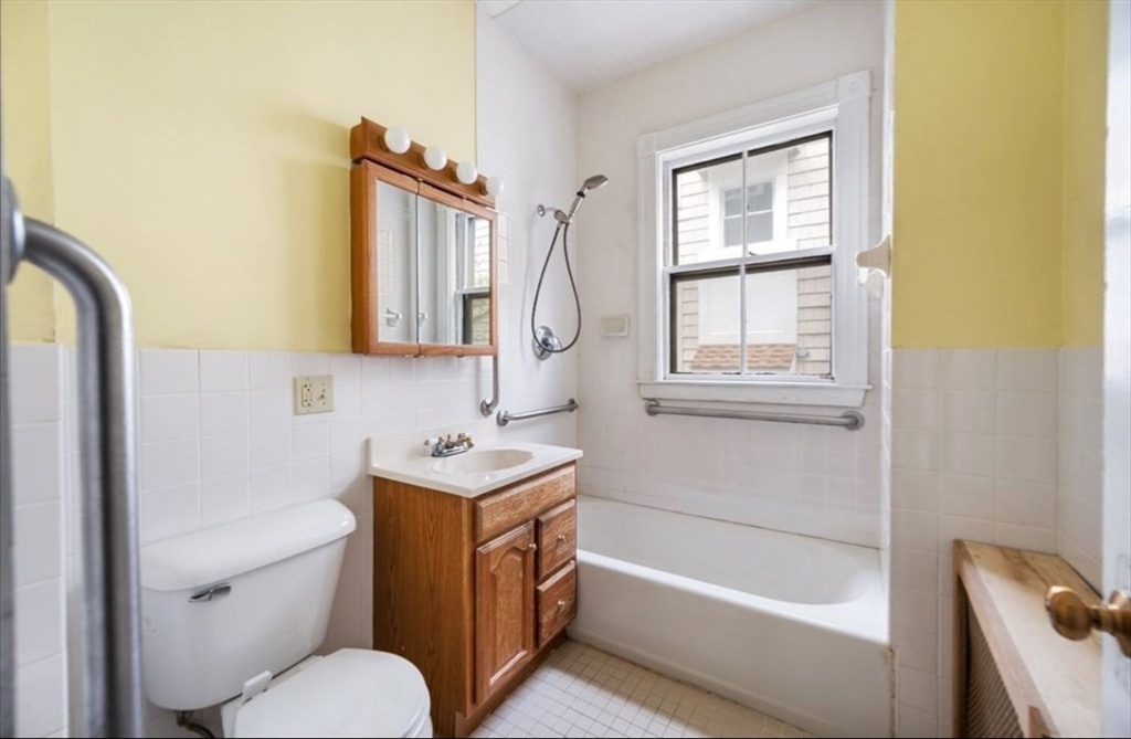 27 Willis Street #1, Boston, MA Photo #5