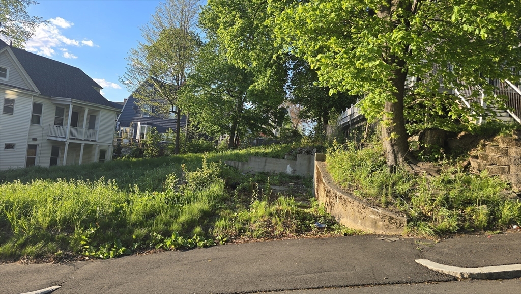 15 Forestdale Rd