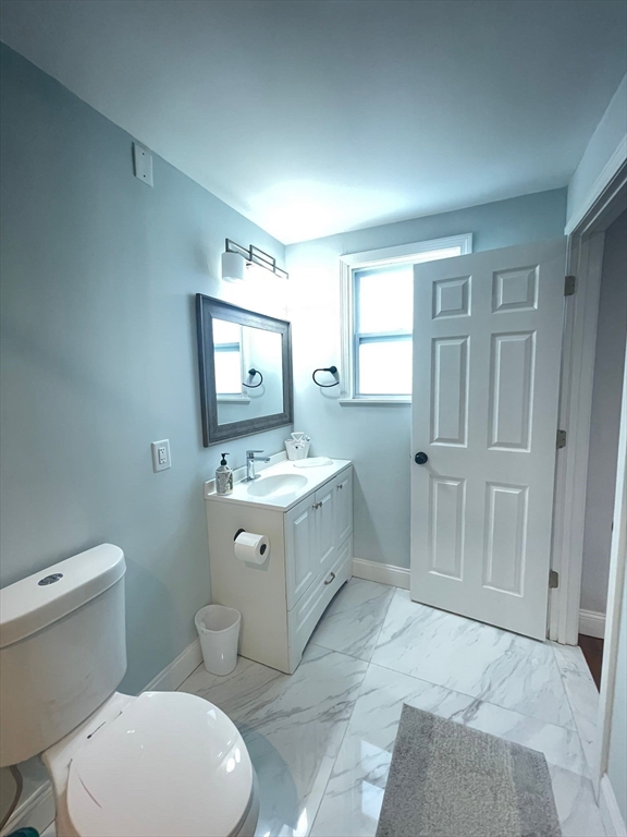 15 Forestdale Rd, Worcester, MA Photo #10