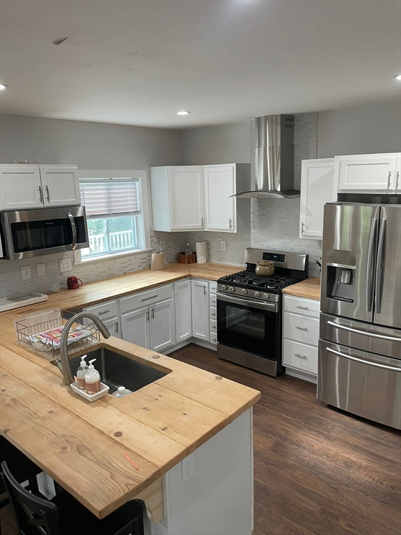 15 Forestdale Rd, Worcester, MA Photo #8