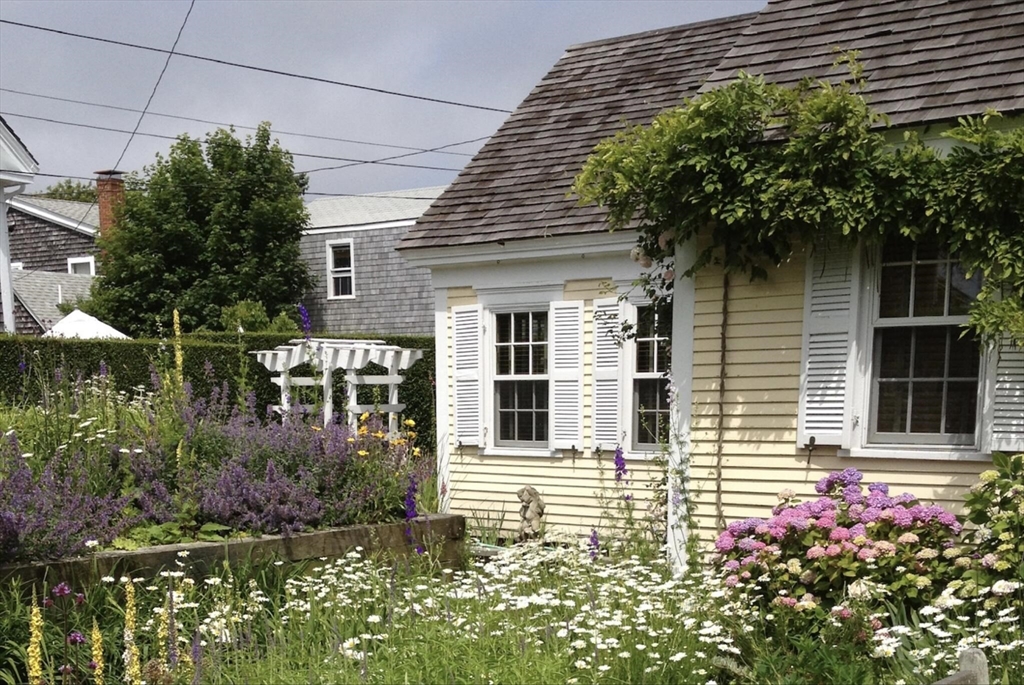 534 Commercial Street