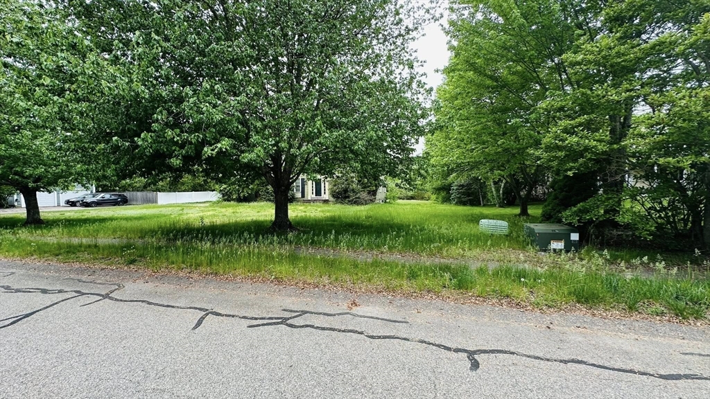 4 Canoe River Rd