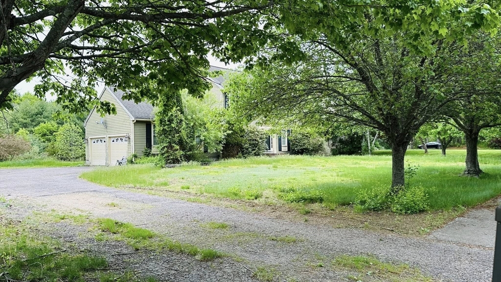 4 Canoe River Rd